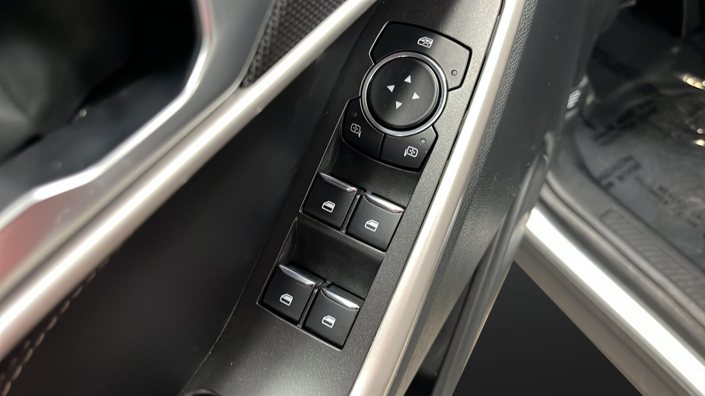 Used 2023 Iconic Silver Metallic Ford XLT image 19