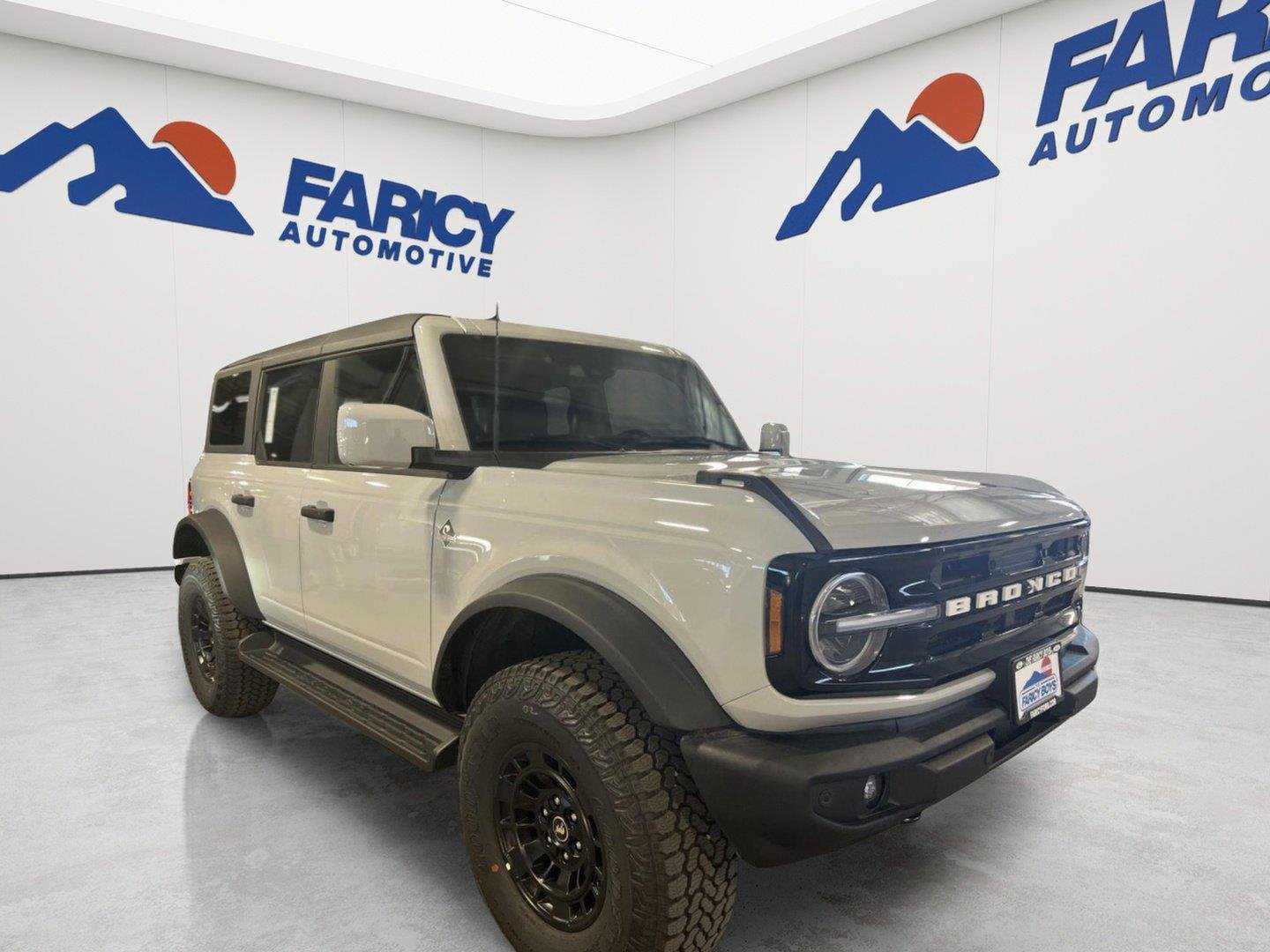 Used 2026 Avalanche Gray Ford Outer Banks image 5