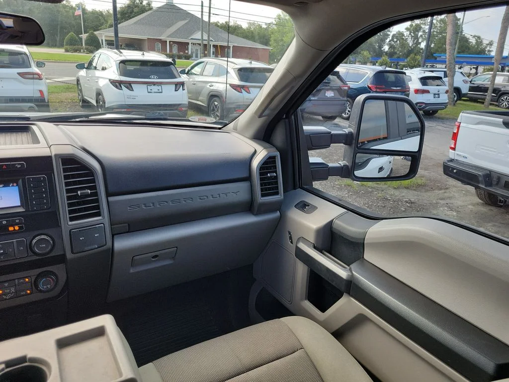 Used 2020 Oxford White Ford XL image 12