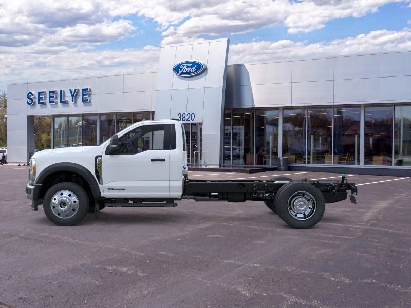 New 2026 White Ford XLT image 3