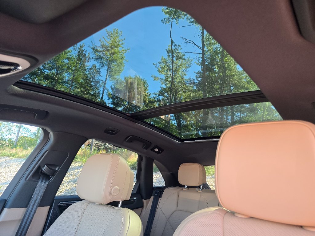 Used 2025 Blue Porsche  image 22