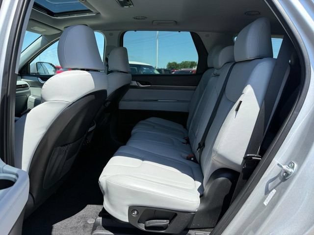 Used 2024 Silver Hyundai SEL image 11