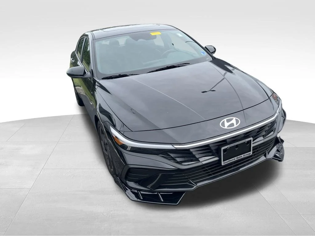 Used 2026 Black Hyundai SEL Sport image 20