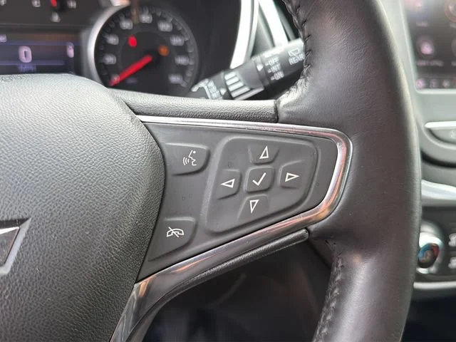 Certified Used 2020 IRIDESCENT PEARL TRICOAT Chevrolet LT image 23