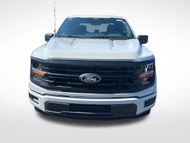New 2026 Avalanche Ford XLT image 8