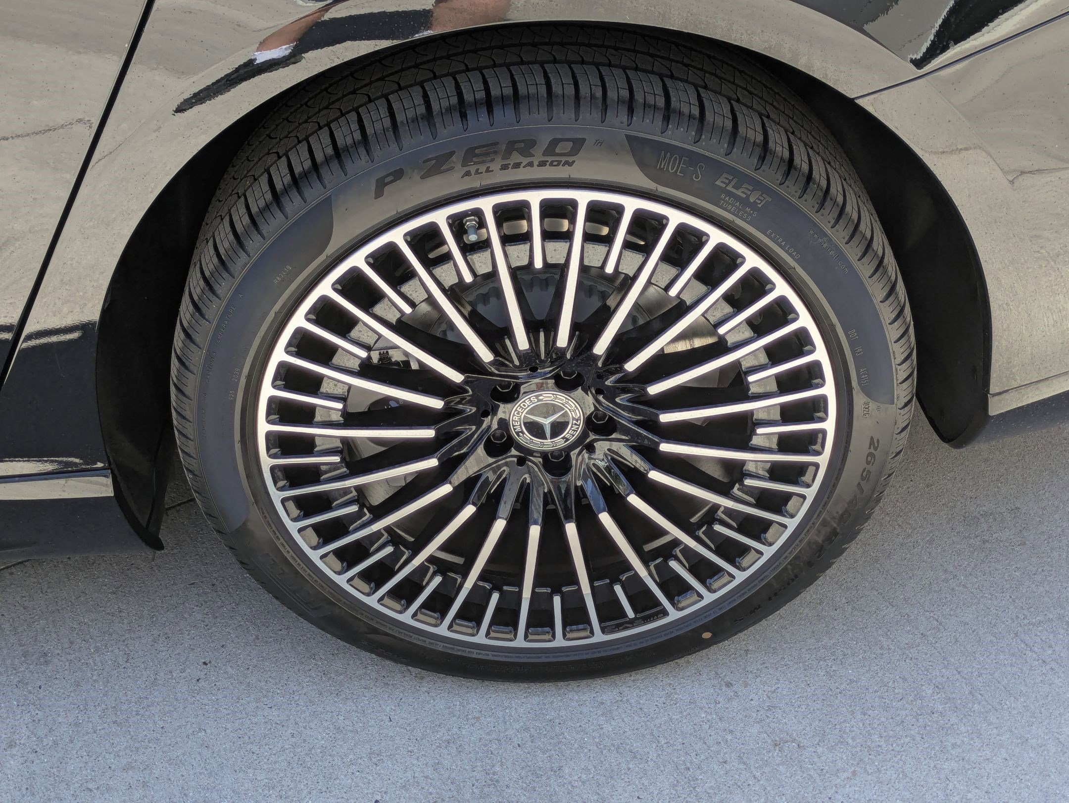 New 2026 Black Mercedes-Benz EQS 450 image 34