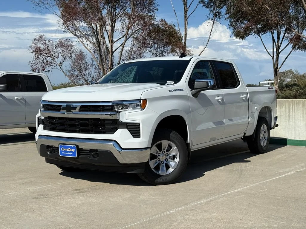 New 2026 Summit White Chevrolet LT image 2