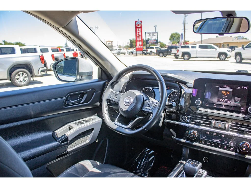 Used 2024 Brilliant Silver Metallic Nissan SV image 27