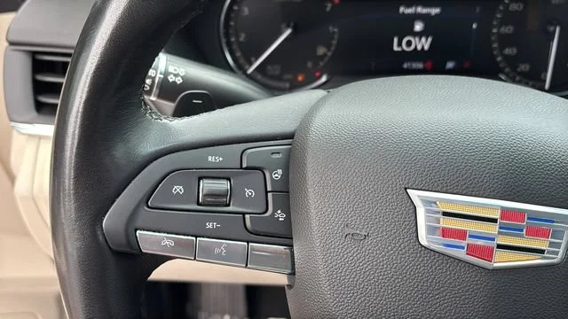 Used 2022 Summit White Cadillac Premium Luxury image 22