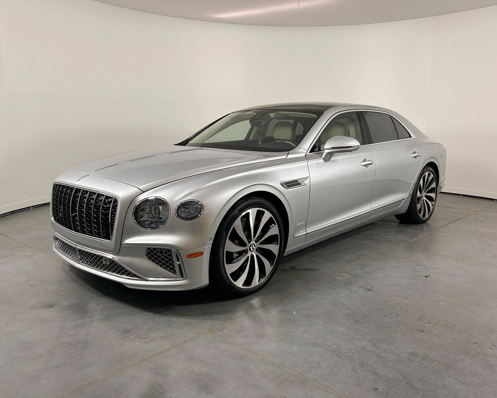 New 2026  Bentley Azure image 7