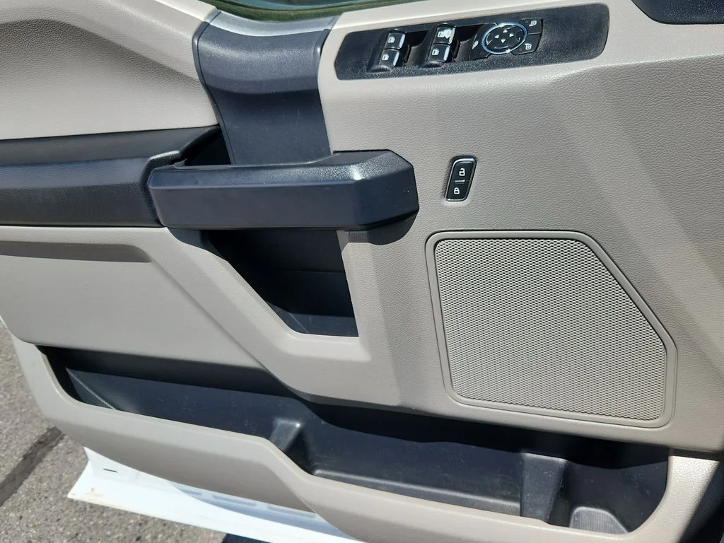 Used 2022 White Ford XL image 8