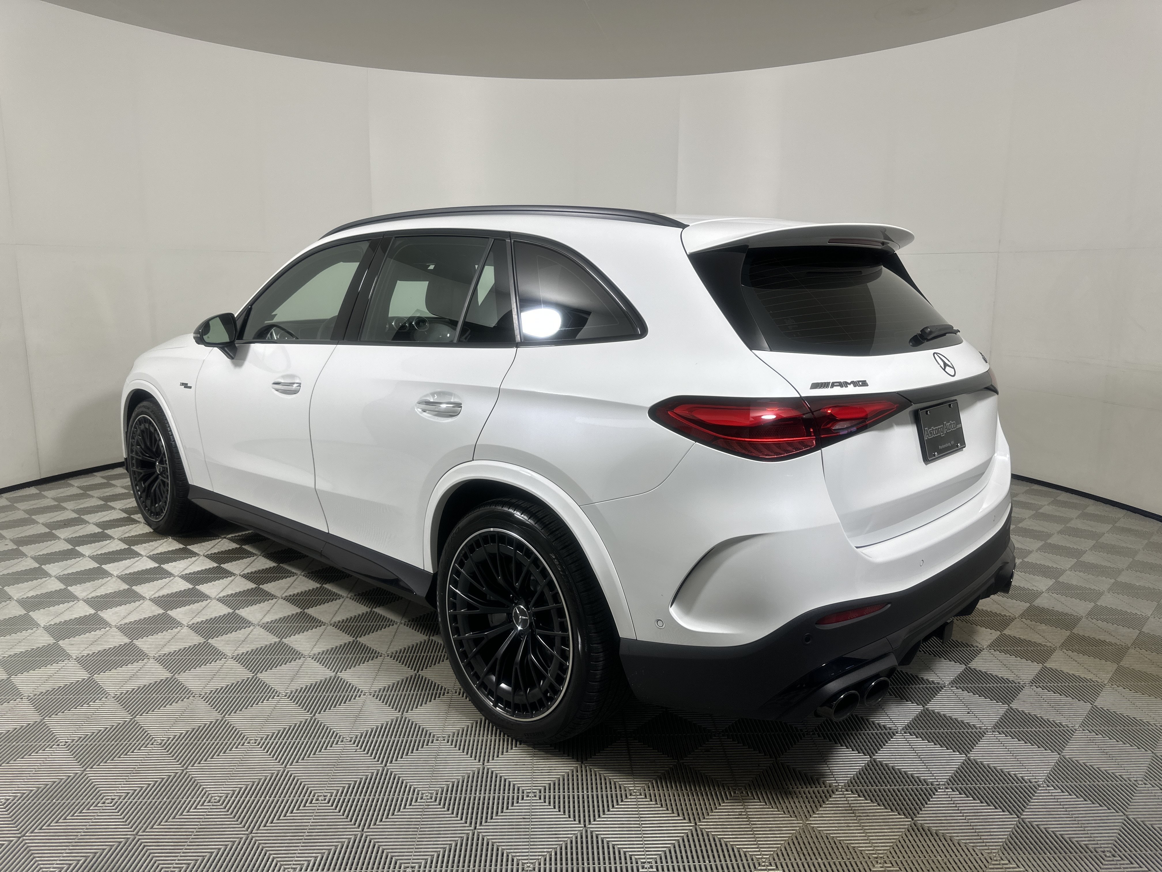 Used 2025  Mercedes-Benz AMG® GLC 43 image 5