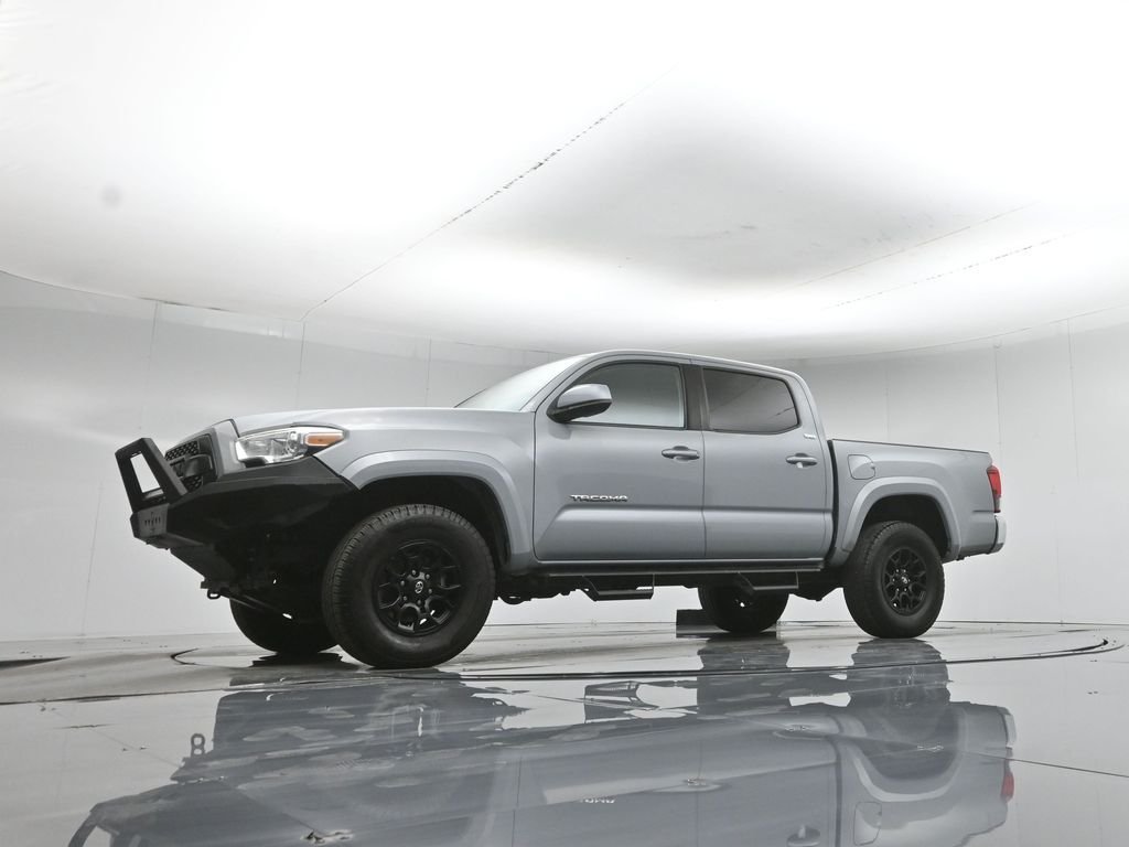 Used 2019 Gray Toyota SR5 image 47