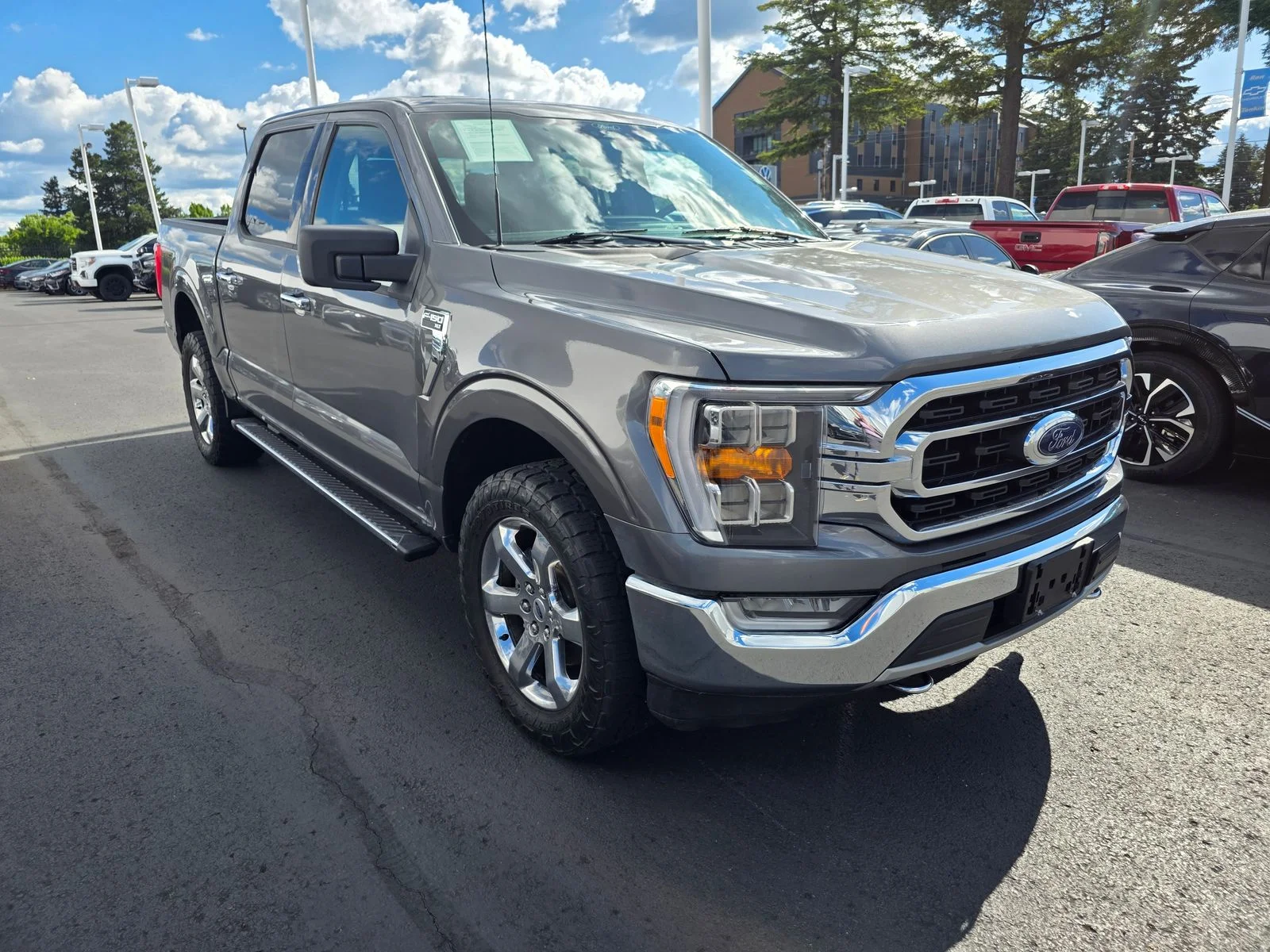 Used 2021 Gray Metallic Ford XLT image 1