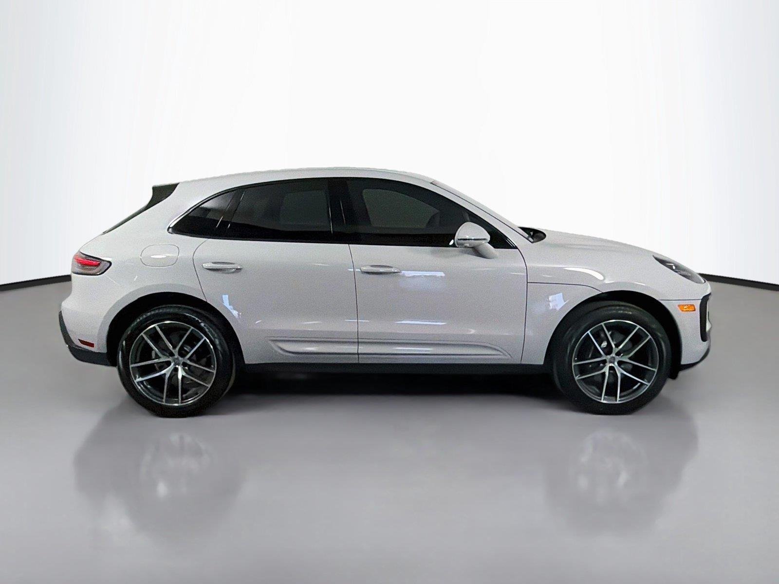 New 2026 Chalk Porsche T image 8