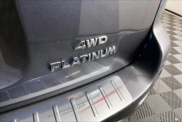 Used 2017 Gray Nissan Platinum image 22