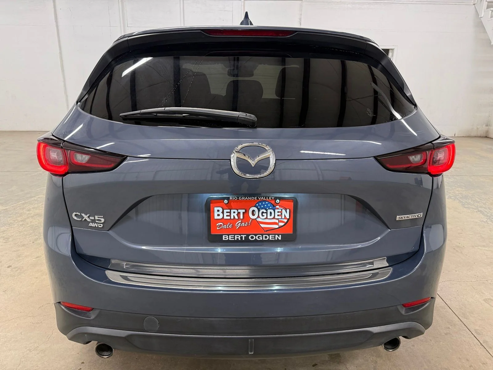 Used 2023 Gray Mazda 2.5 S Carbon Edition image 7