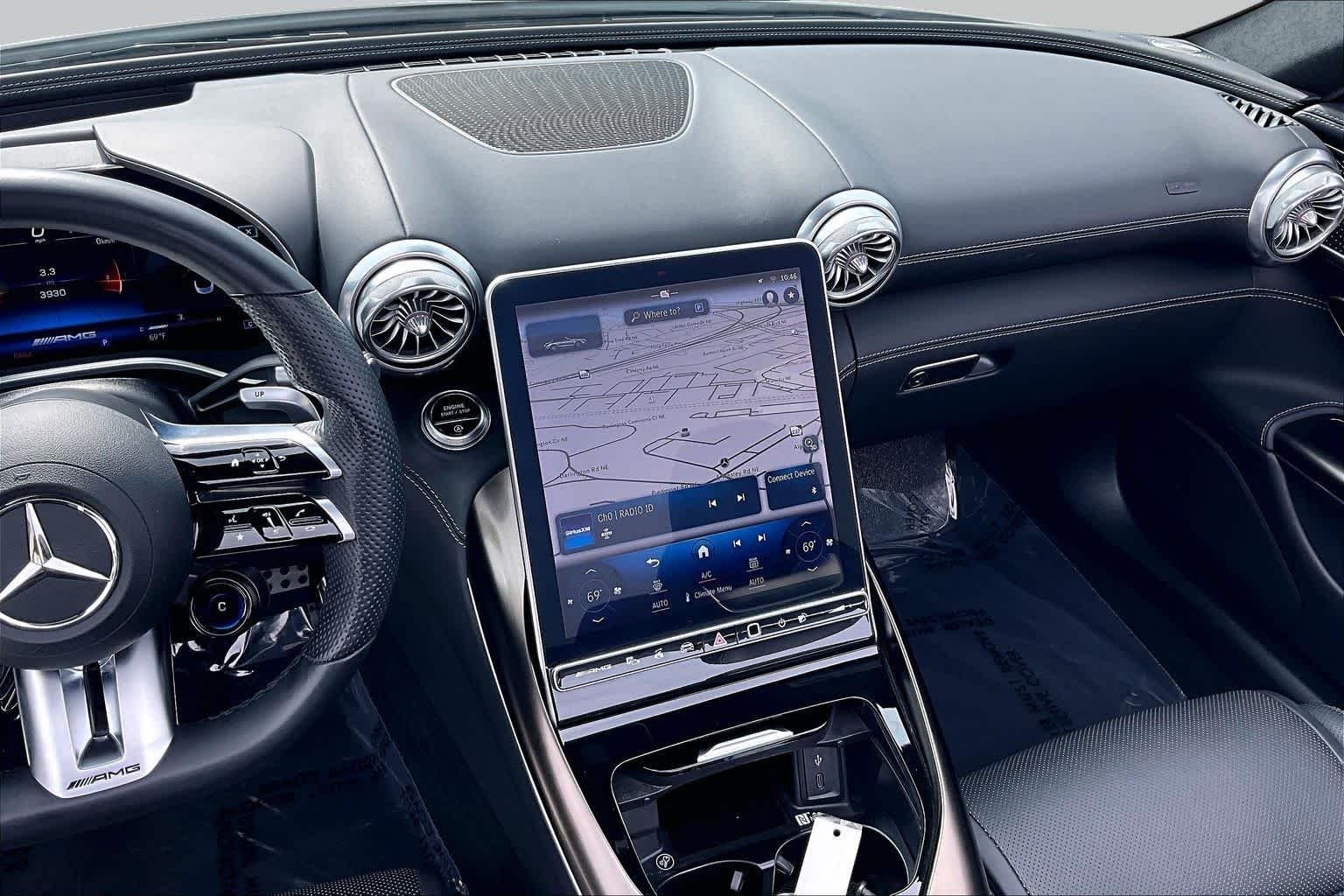 Certified Used 2022 MANUFAKTUR Moonlight White Metallic Mercedes-Benz AMG® SL 55 image 7