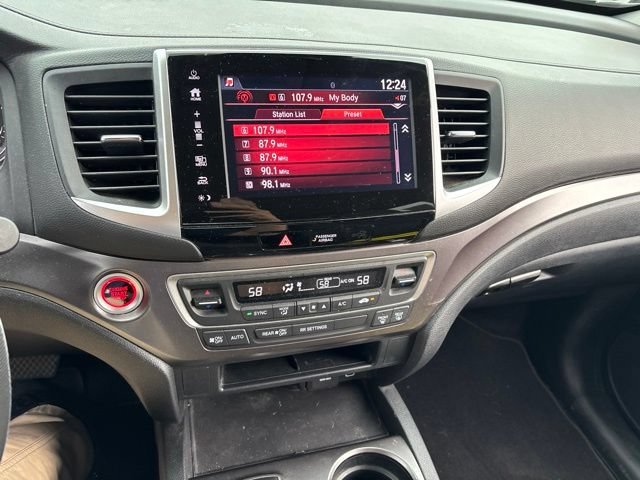 Used 2020 Pacific Pewter Metallic Honda Sport image 19