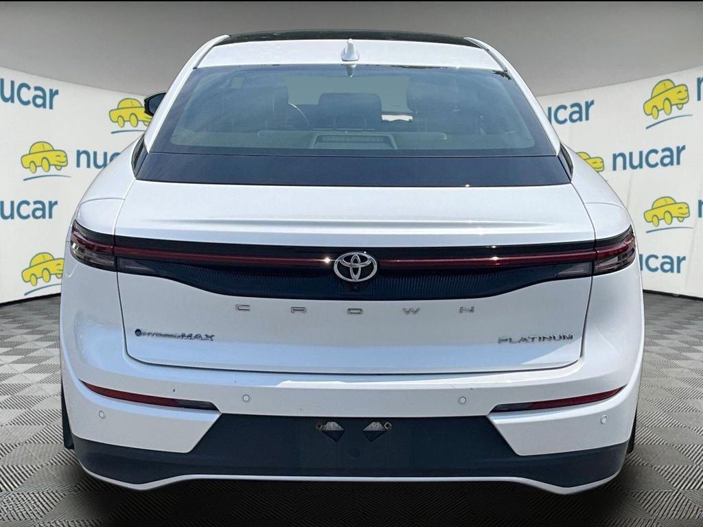 Used 2024 White Toyota Platinum image 3