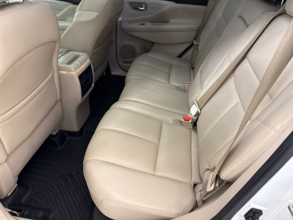 Used 2017 Pearl White Nissan SL image 18