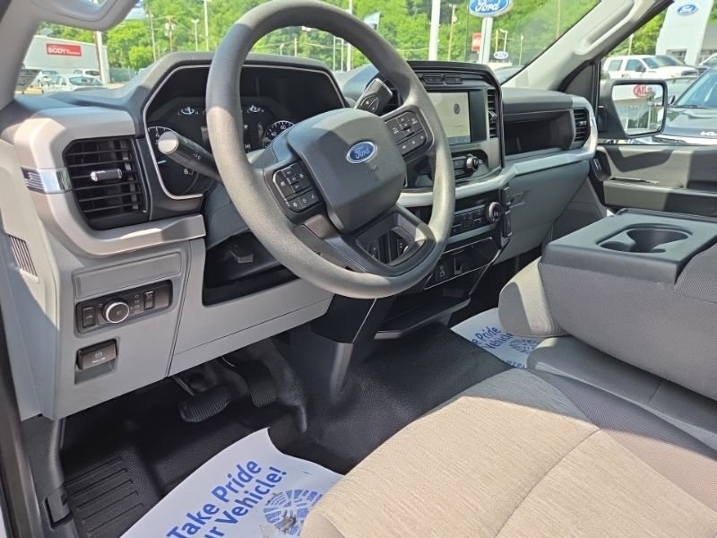 Used 2023 White Ford XL image 17