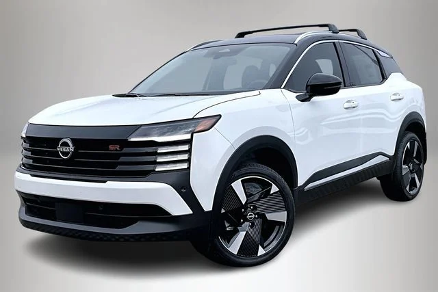 New 2026 White Nissan SR image 2