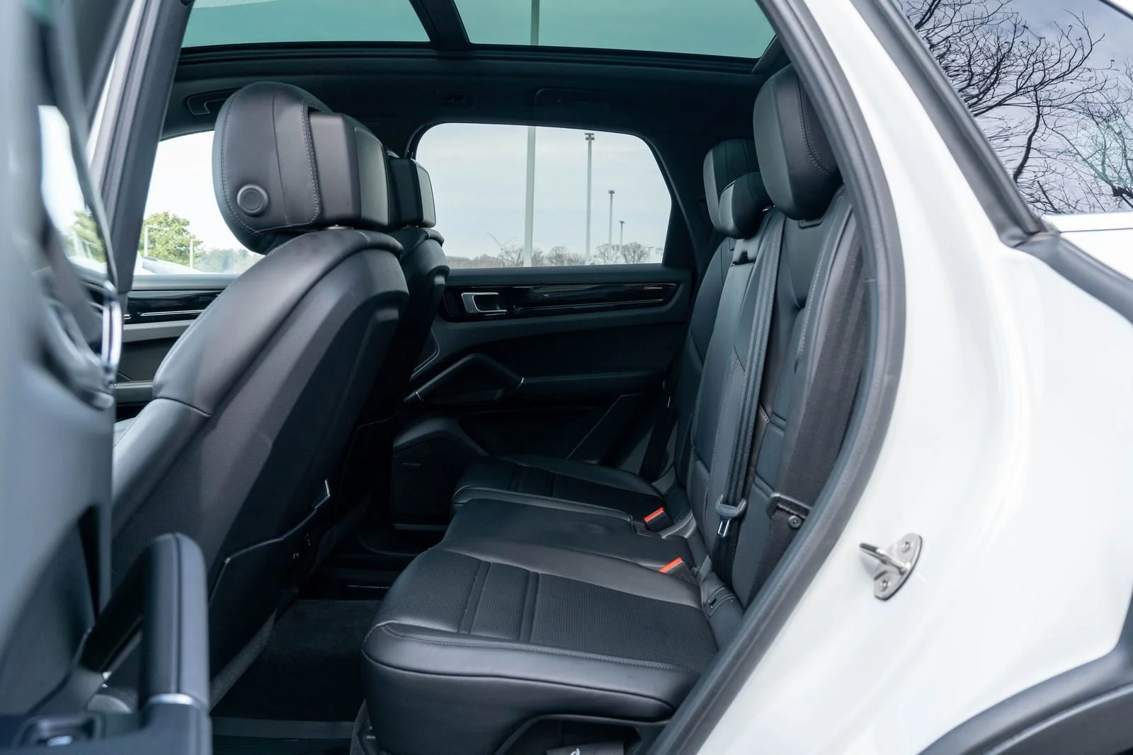 Used 2023 White Porsche Base image 32