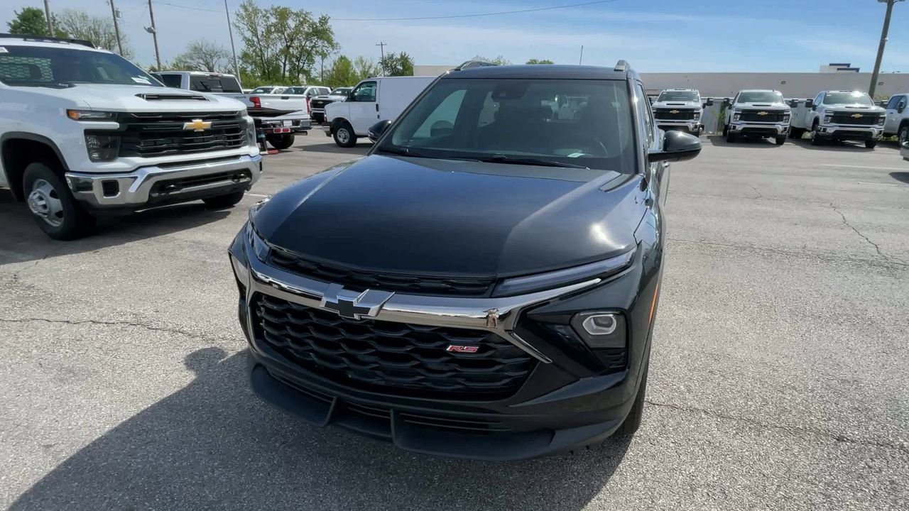 New 2026 Mosaic Black Metallic Chevrolet RS image 5