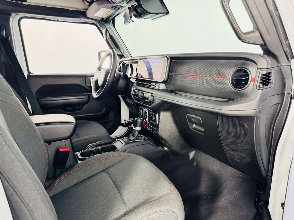 Used 2025 White Jeep Rubicon image 26