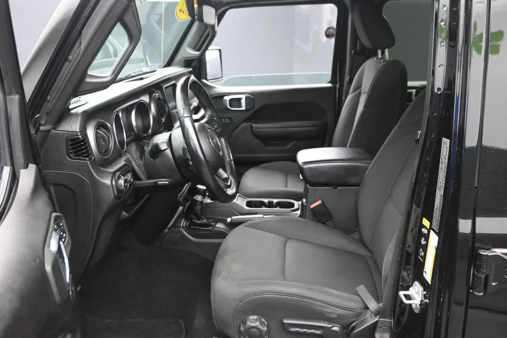 Used 2022 Black Jeep Unlimited Sport S image 17
