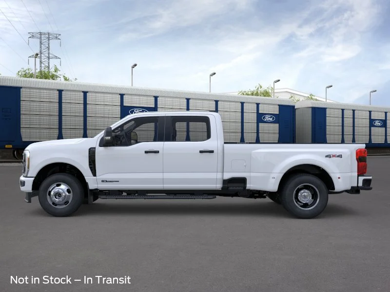 New 2026 Oxford White Ford F-350® XL image 3
