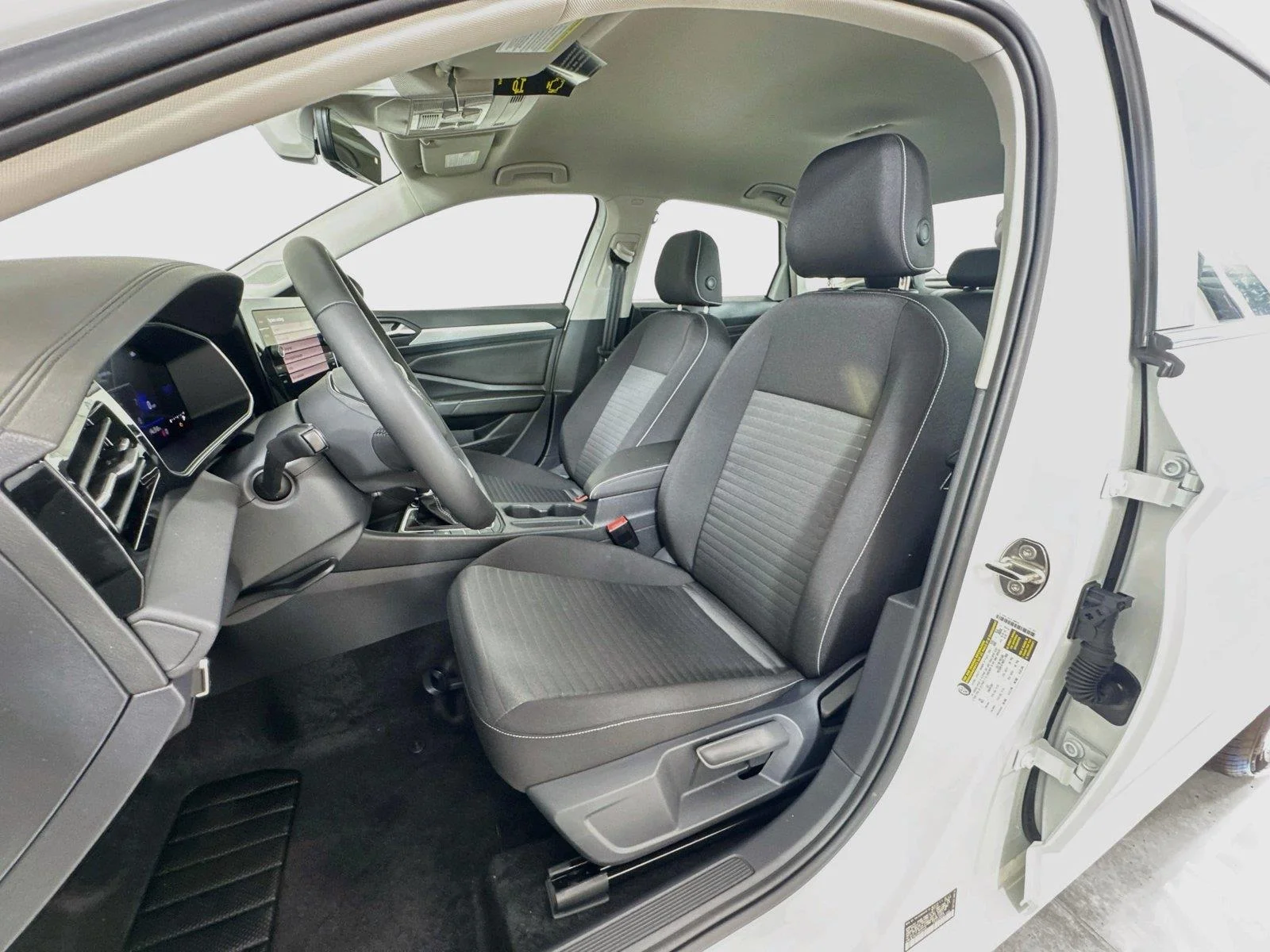 New 2027 Pure White Volkswagen S image 19