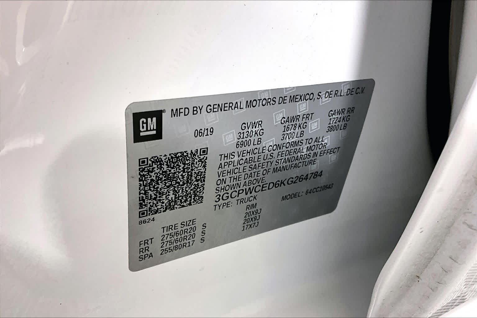 Used 2019 Summit White Chevrolet LT image 35