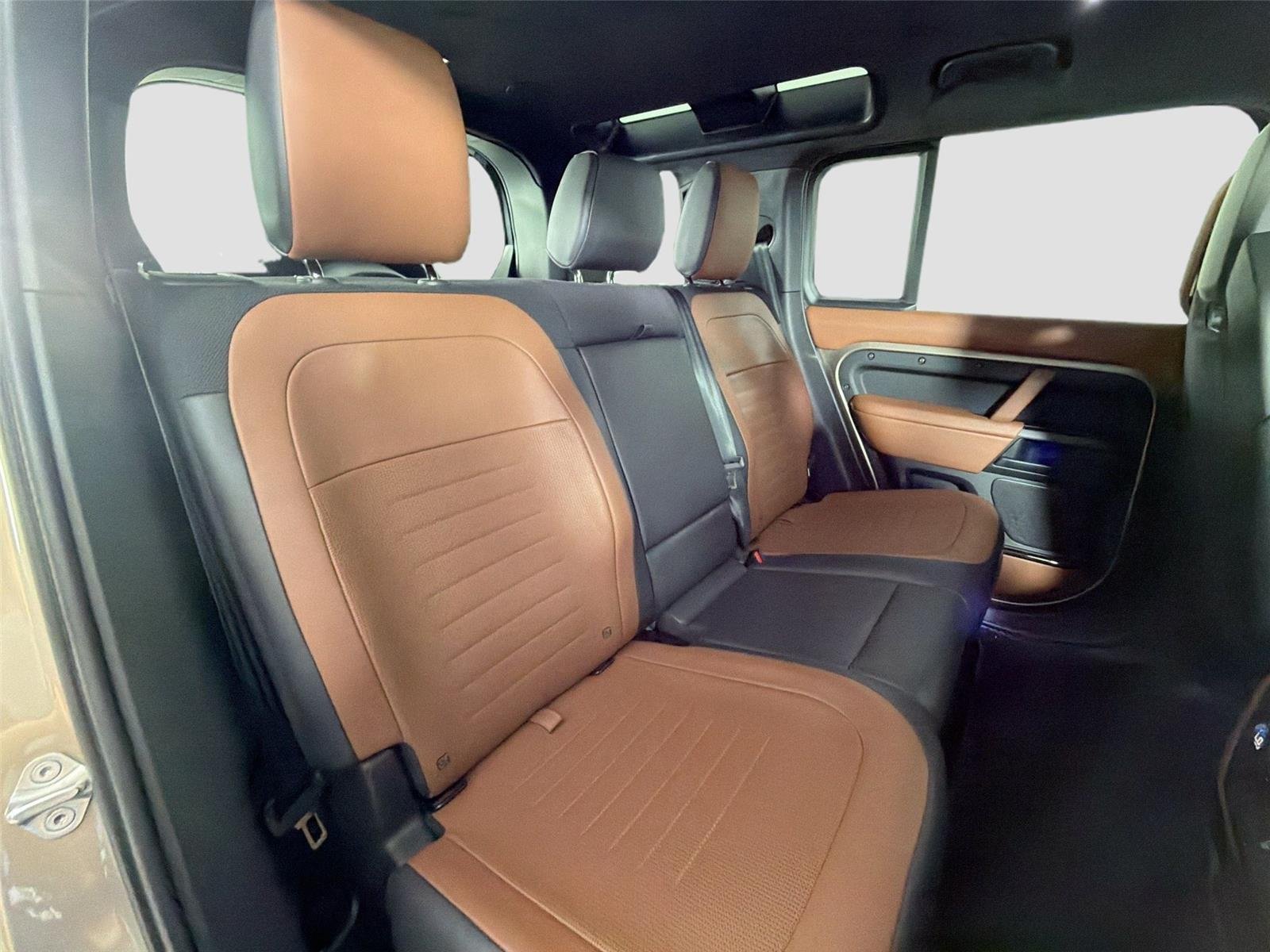 Certified Used 2025 Petra Copper Land Rover OCTA 635PS image 26