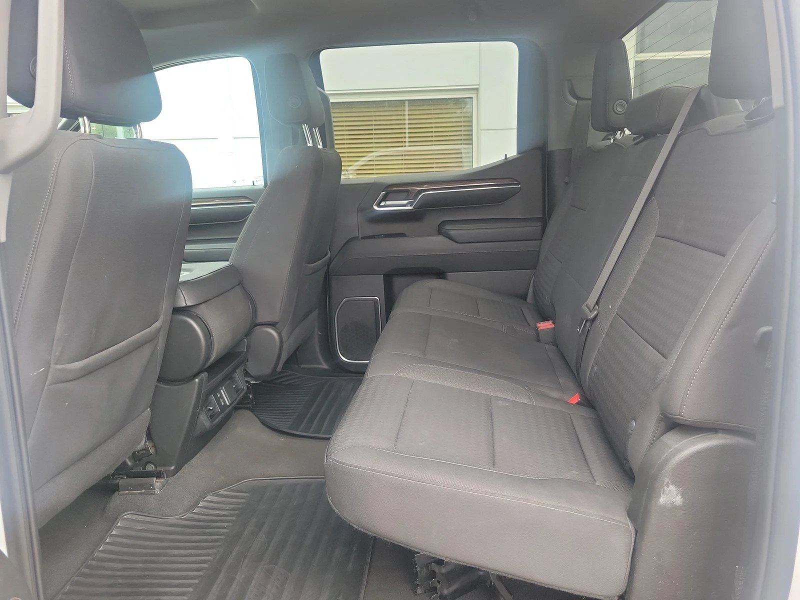 Used 2023 Summit White Chevrolet LT (2FL) image 14