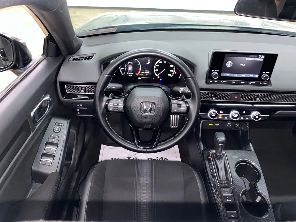 Used 2024  Honda Sport image 22