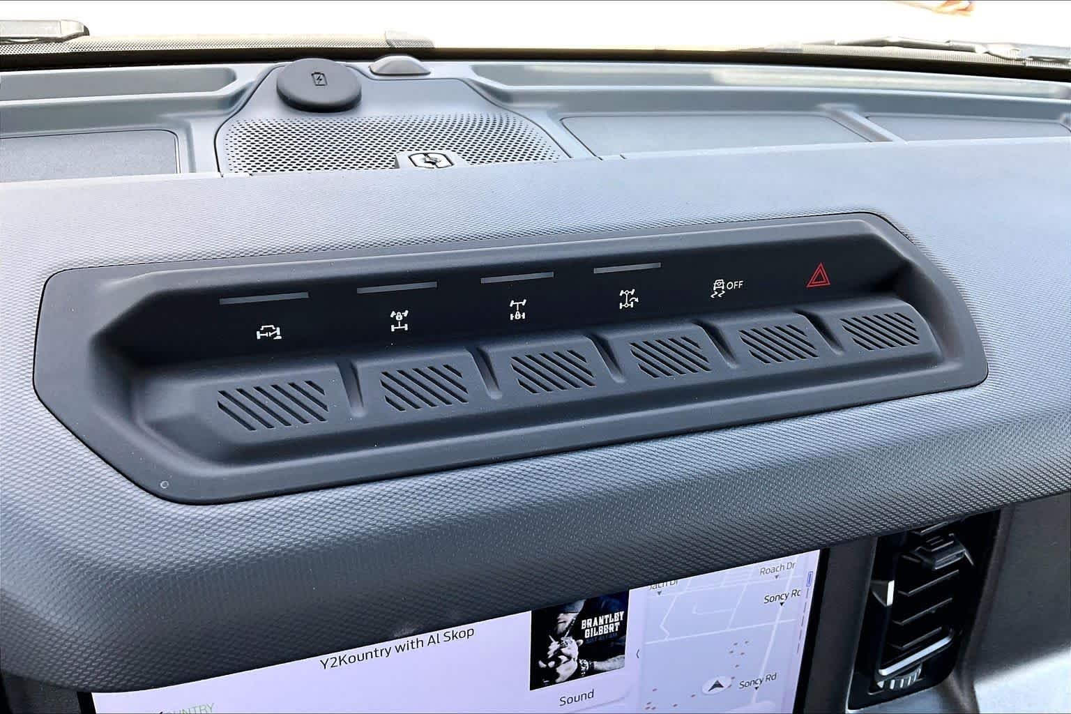New 2026 Desert Sand Ford Badlands® image 18