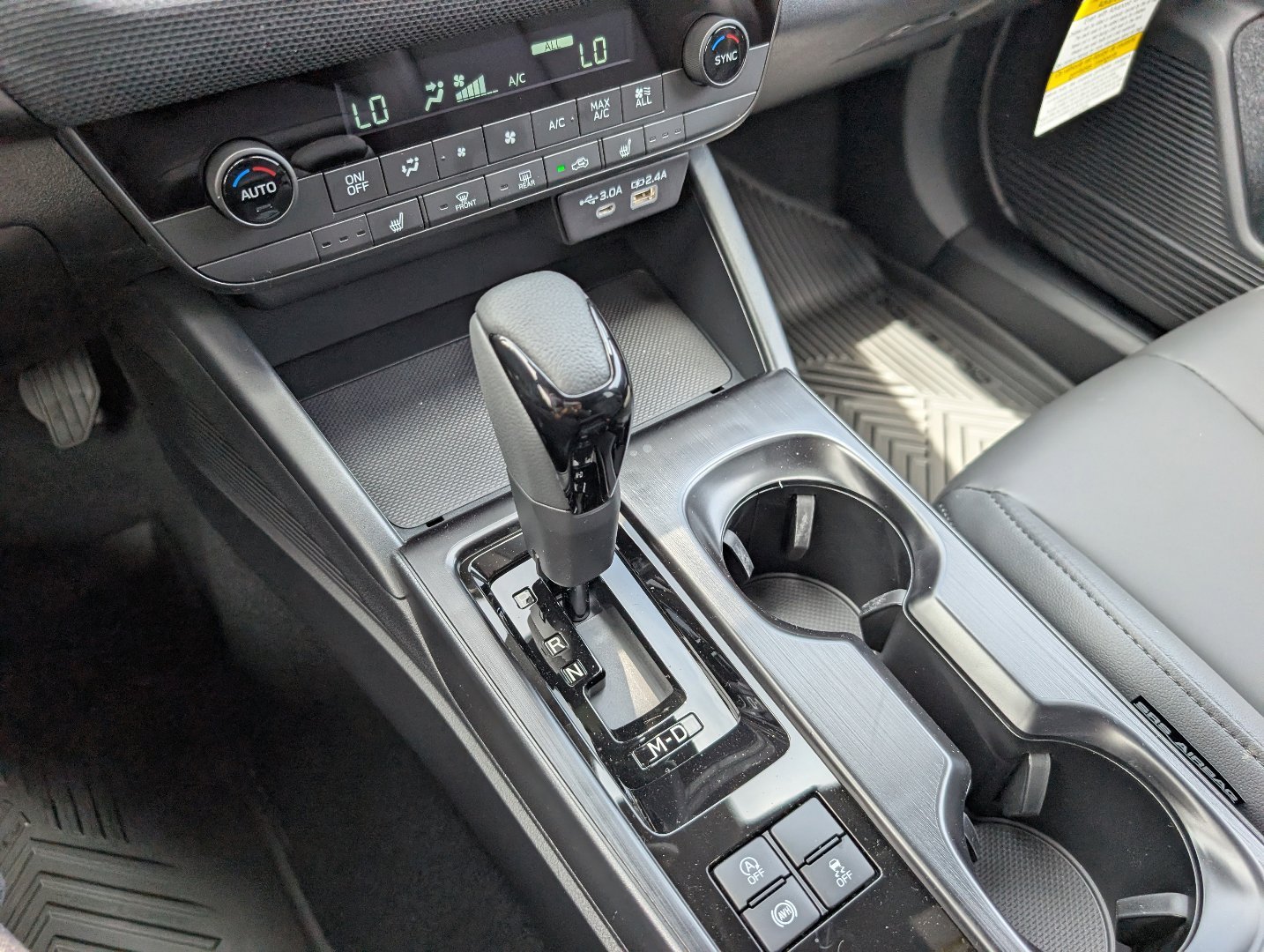 New 2026 CRYSTAL BLACK SILICA Subaru Premium image 17