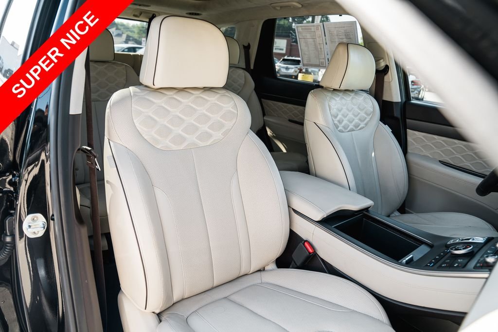 Used 2021 Black Hyundai Calligraphy image 30