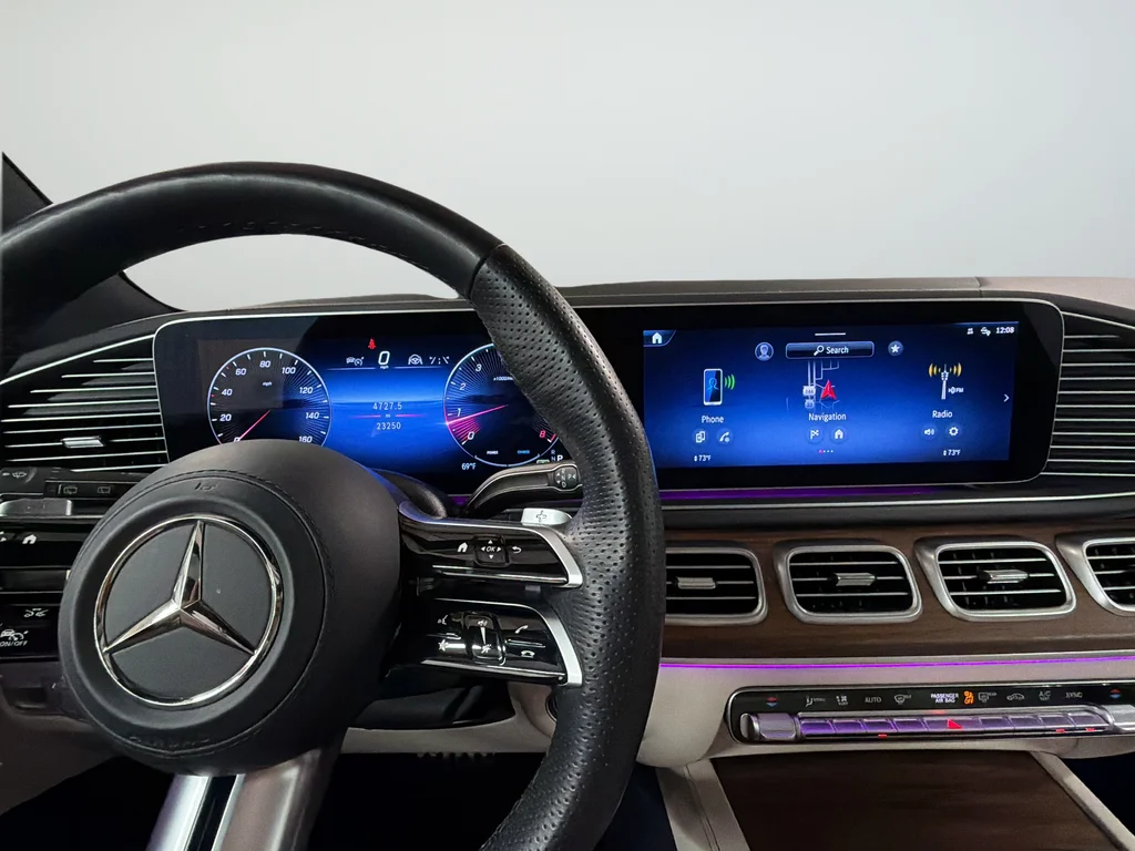 Used 2025 Black Mercedes-Benz GLS 580 image 22