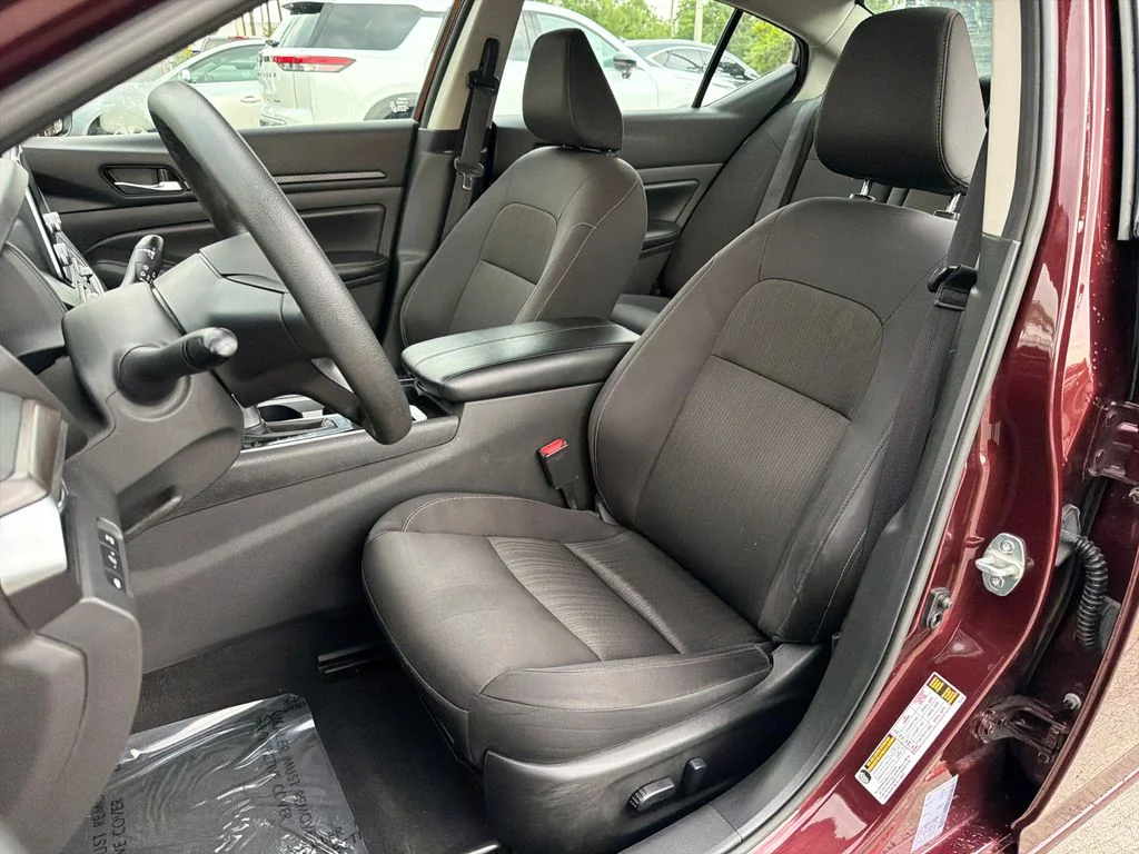 2024 Nissan Altima SV - Photo 29