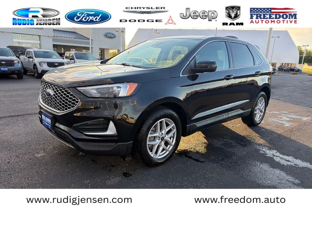 Used 2024 Black Ford SEL image 1