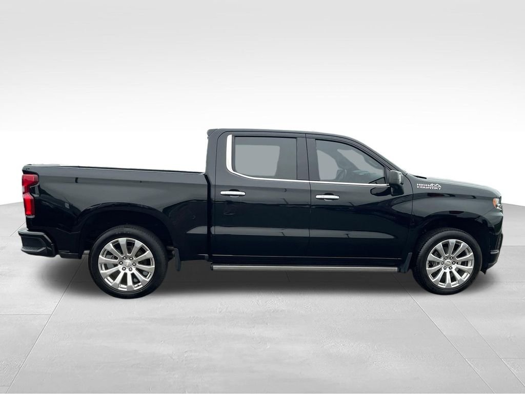 Used 2022 Black Chevrolet High Country image 6