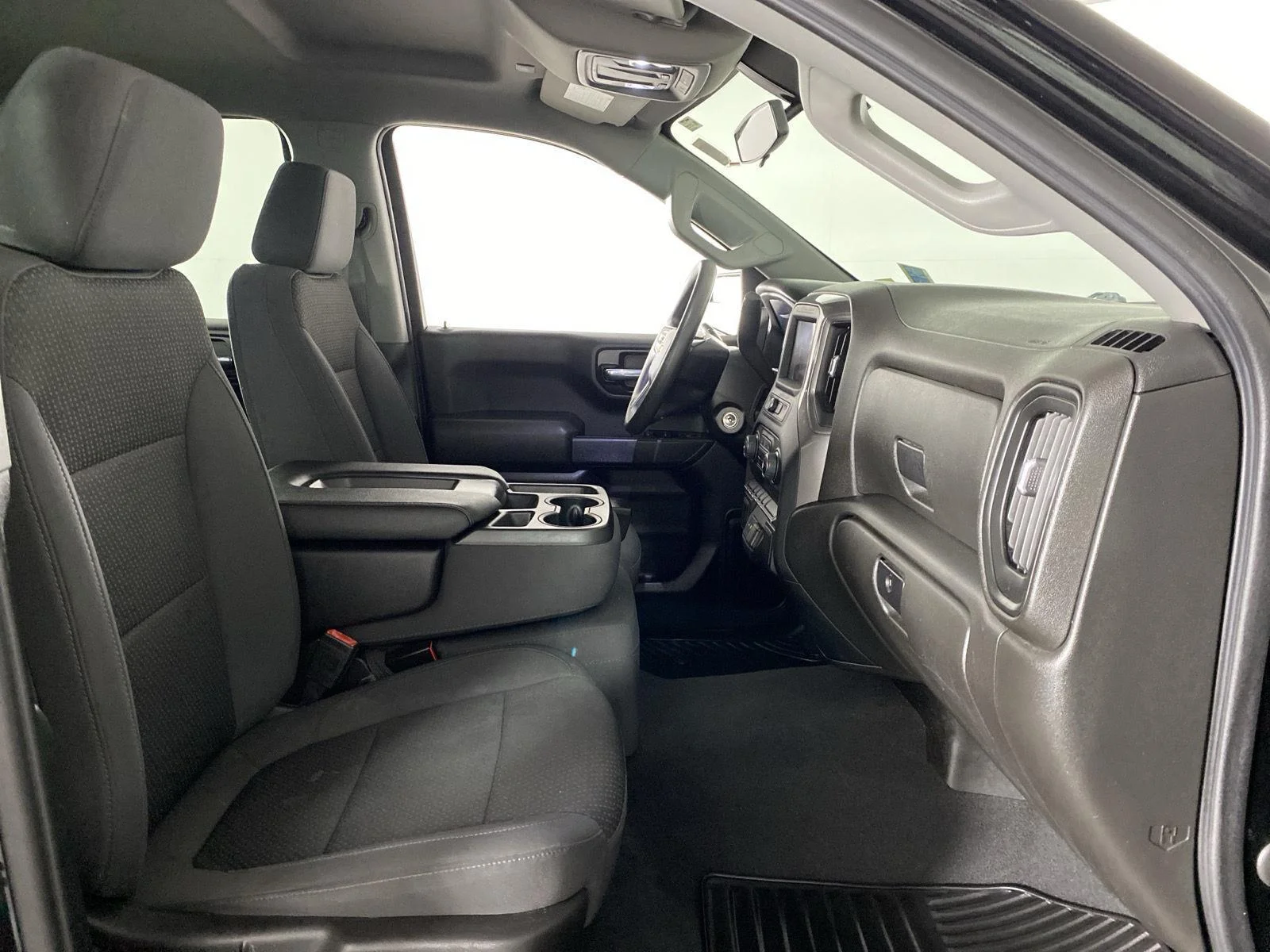 Used 2022 Black Chevrolet Custom image 32