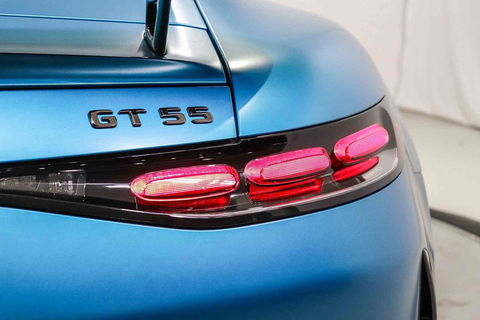 New 2026 MANUFAKTUR Hyper Blue Magno Mercedes-Benz AMG® GT 55 image 11