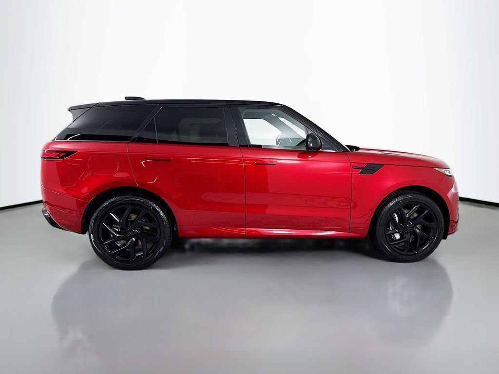 New 2026 Firenze Red Land Rover Dynamic SE image 8