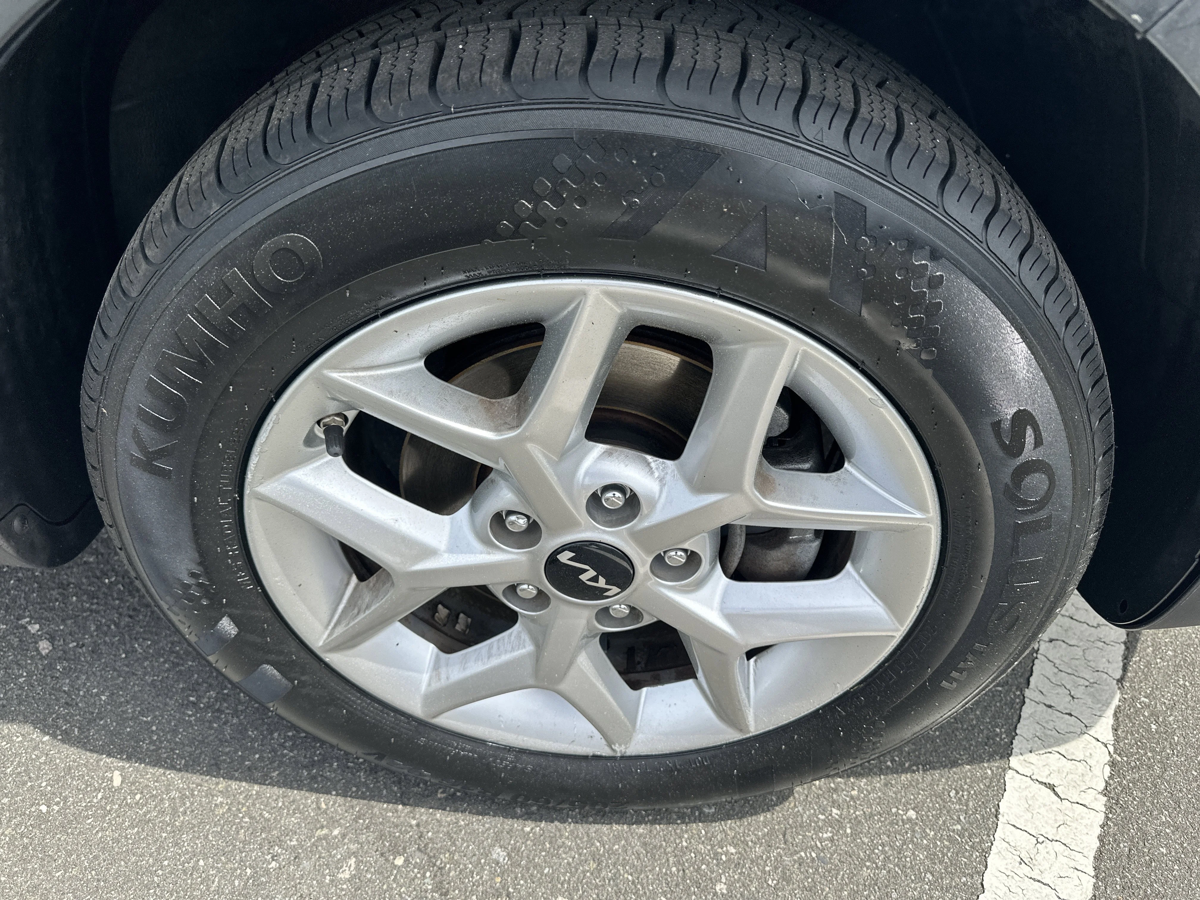 Used 2022 Gravity Gray Kia LX image 28