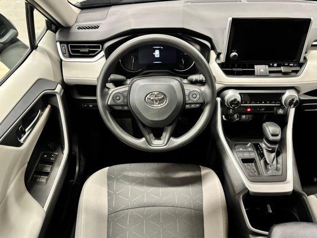 Used 2025 MAGNETIC GRAY MET. Toyota  image 12