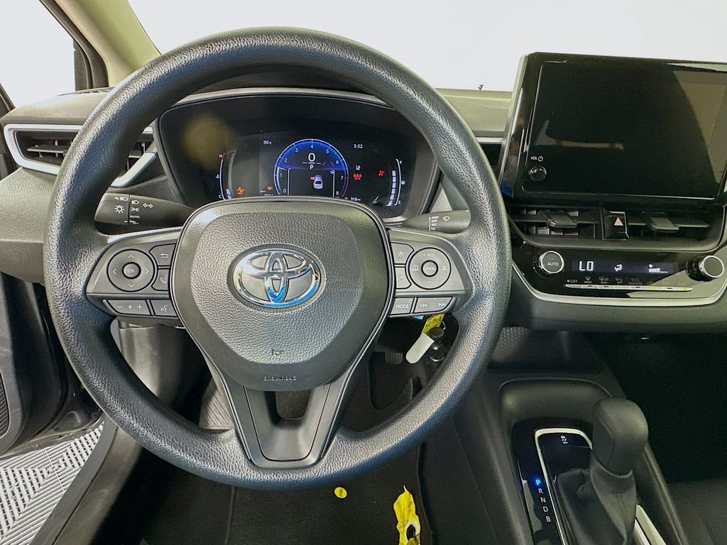 Used 2026  Toyota LE image 11